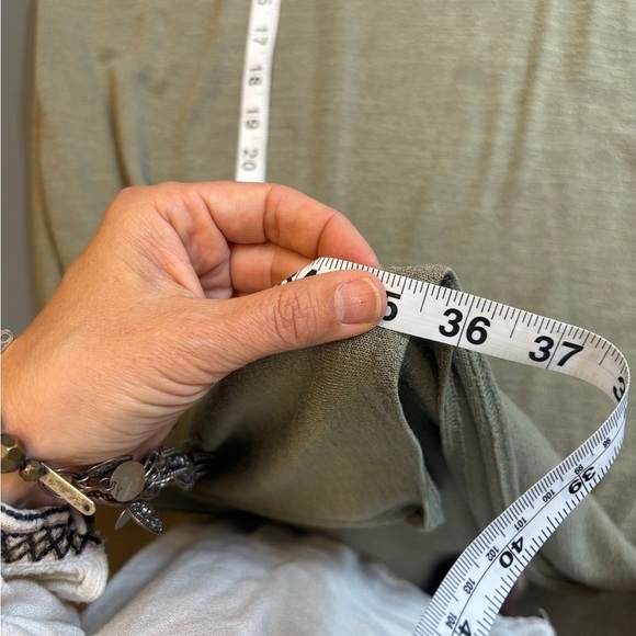 Aritzia Wilfred Grey Green High-Low Scoop V-neck Neck Short Sleeve Dress Medium - Picture 8 of 8